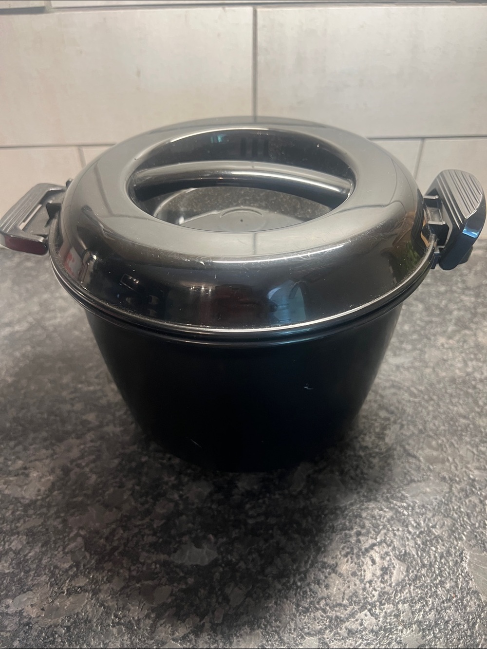 Pampered Chef Black Microwave Rice Cooker PLUS. 3qt makes 9 cups